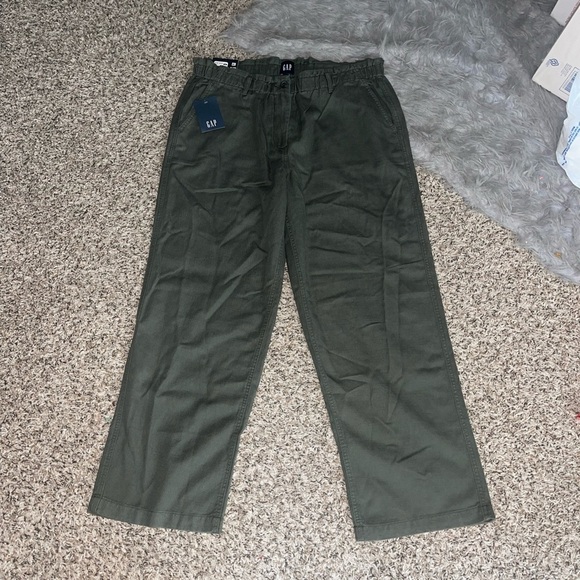 GAP Pants - GAP Women’s Dark Olive Green Straight-Leg East Twill Pants